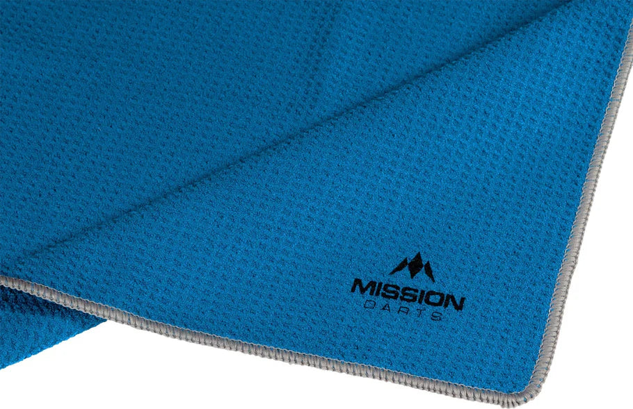 Blue waffle weave dart hand towel close-up showing textured microfiber and stitched edges, ideal for dart players to keep hands dry