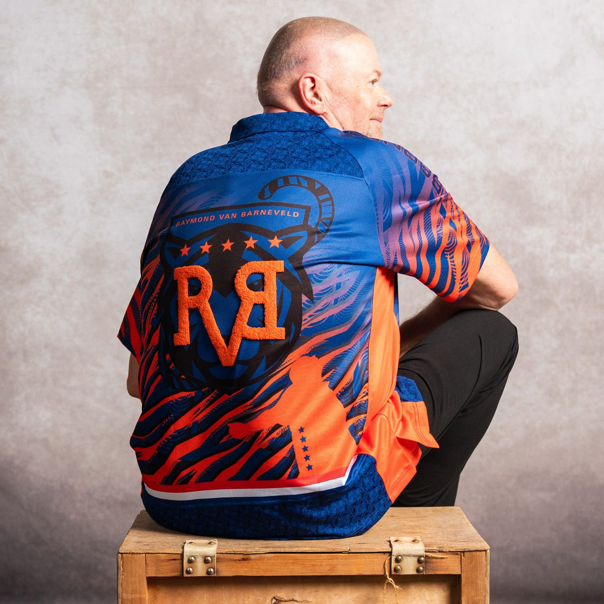 Target Raymond Van Barneveld 2027 darts shirt, view 5